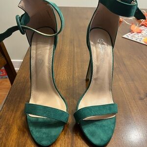 Green stiletto 4 inch heels